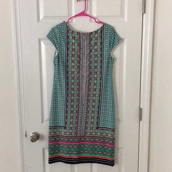 Versona Dress - Picture 2 of 3